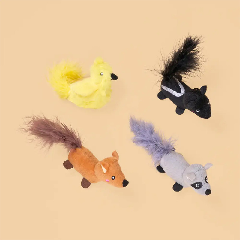 ZippyClaws Pluszowe zabawki dla kota z kocimiętką i piórkami 4-Pack ZC536
